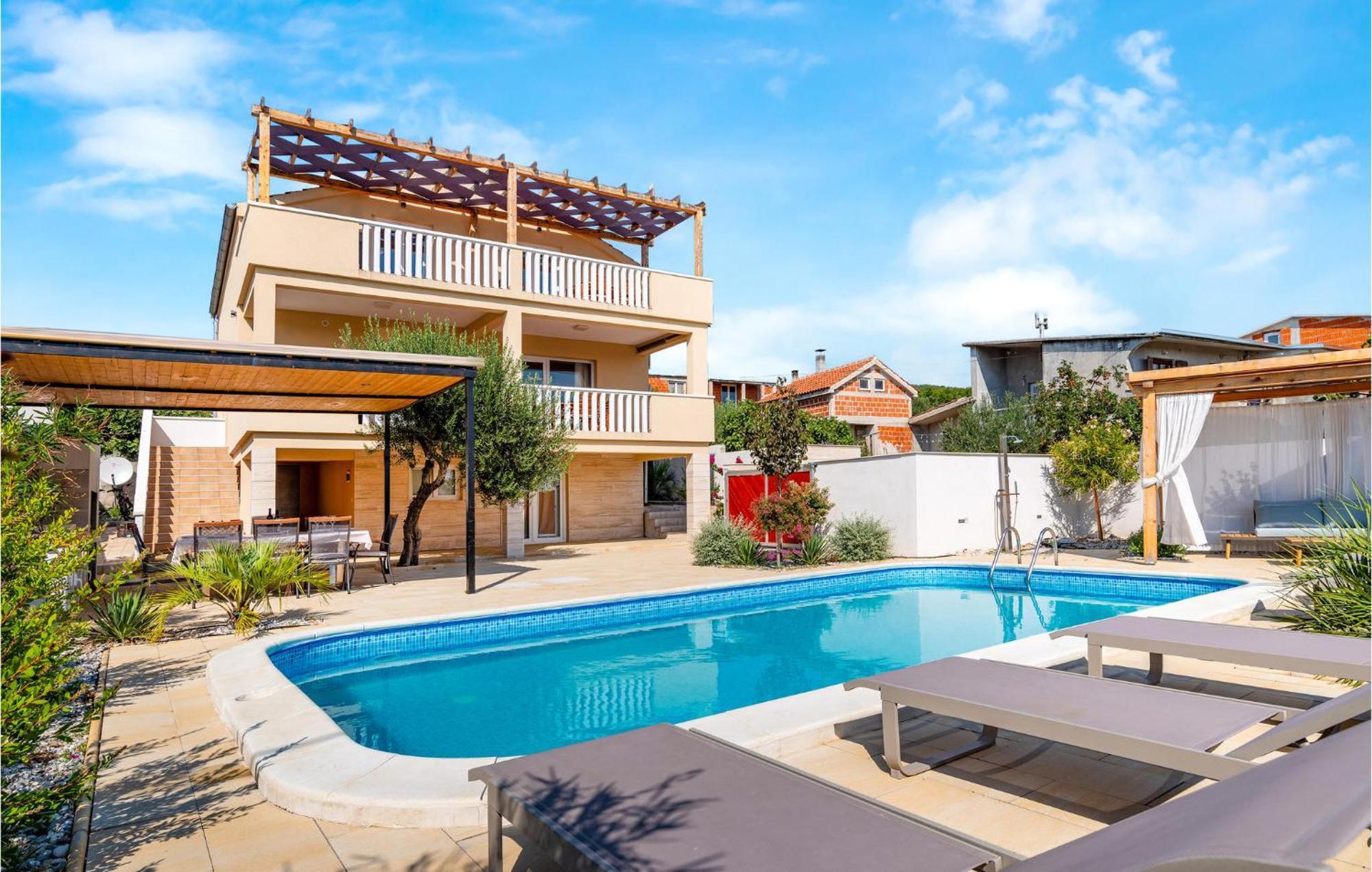 Beautiful In With Wifi Holiday home